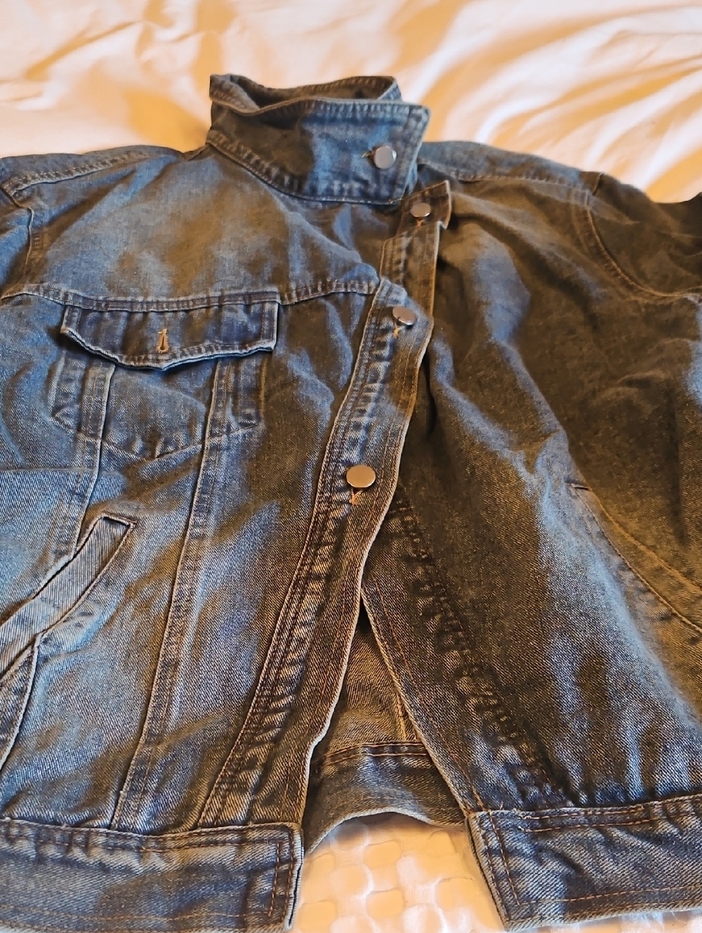 Classic Women's Dark Denim Jean Jacket - Picture 2 of 4